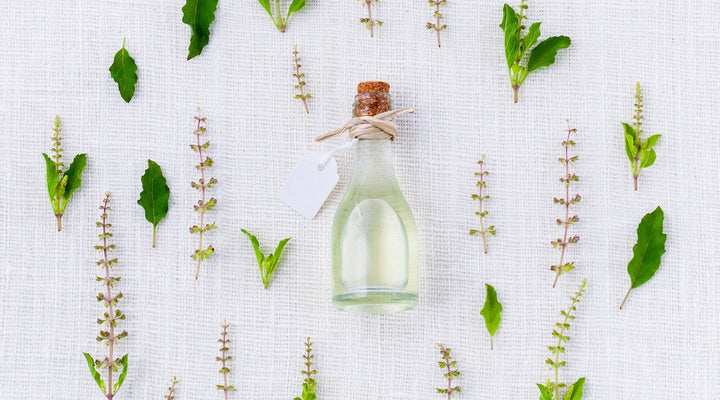 Cap sur le démaquillage à l'huile végétale